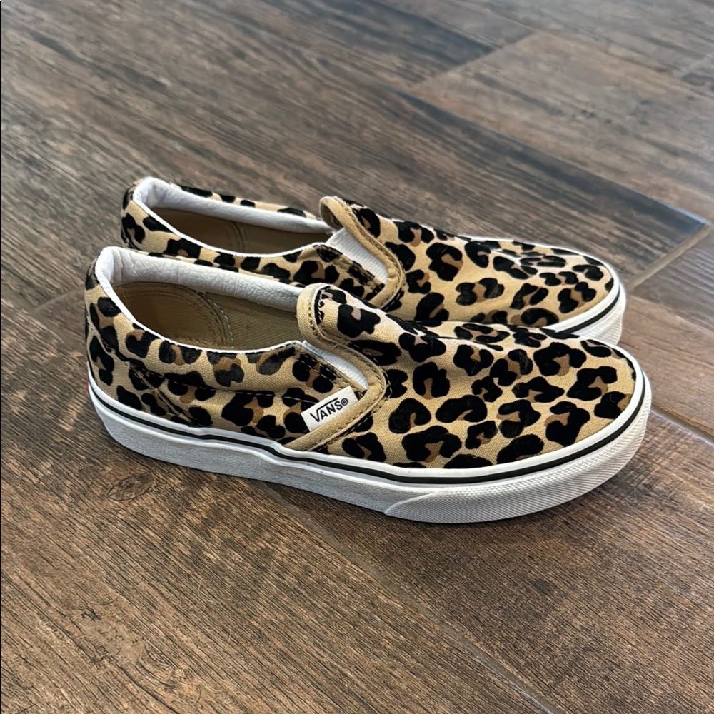 Vans Brown and Black Sneakers with Classic Canvas Design